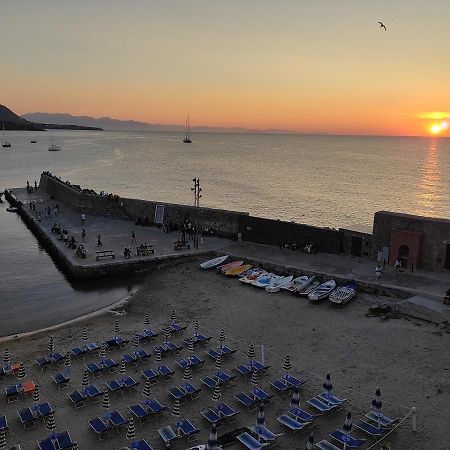Casa Vacanze Tramonto Alla Marina Cefalu Luaran gambar